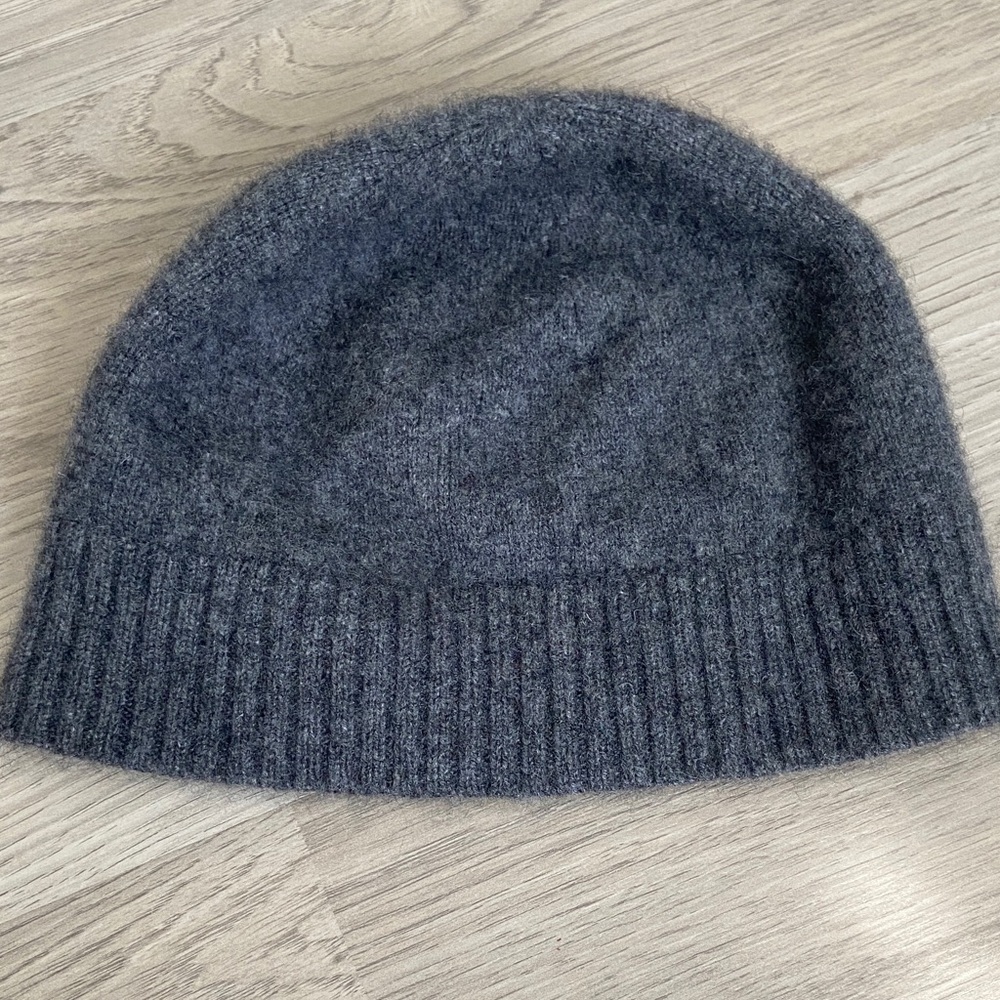 100% Cashmere Beanie